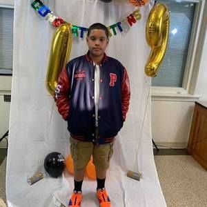 Meet your Posher, Deyanira